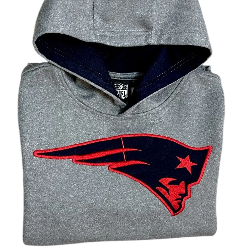 NFL New England Patriots Boy’s Logo Front Hoodie Sweatshirt Size Medium
